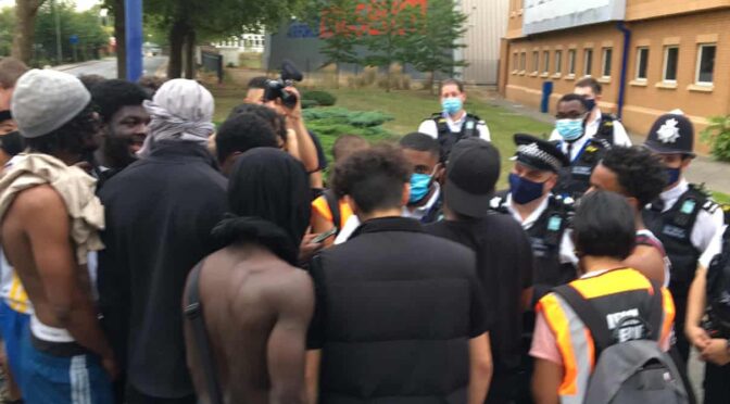 Police arrest 14-year-old, youth workers – Colindale fights back! Join Tottenham BLM protest on Saturday