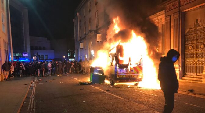 Bristol police are the thugs, solidarity with protesters who fought back
